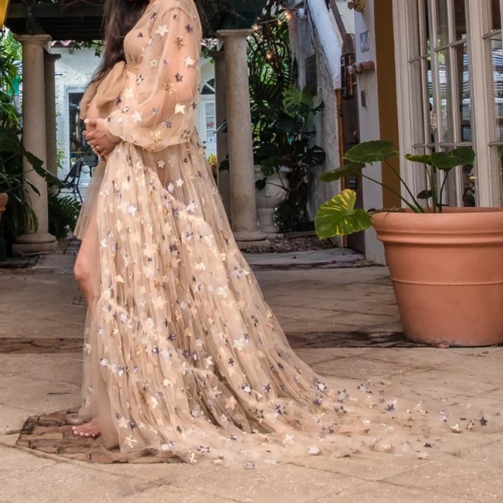 Beautiful Tan Sequin Stars Tulle Maternity Robe or any Occasion Photoshoot - Picture 4 of 10